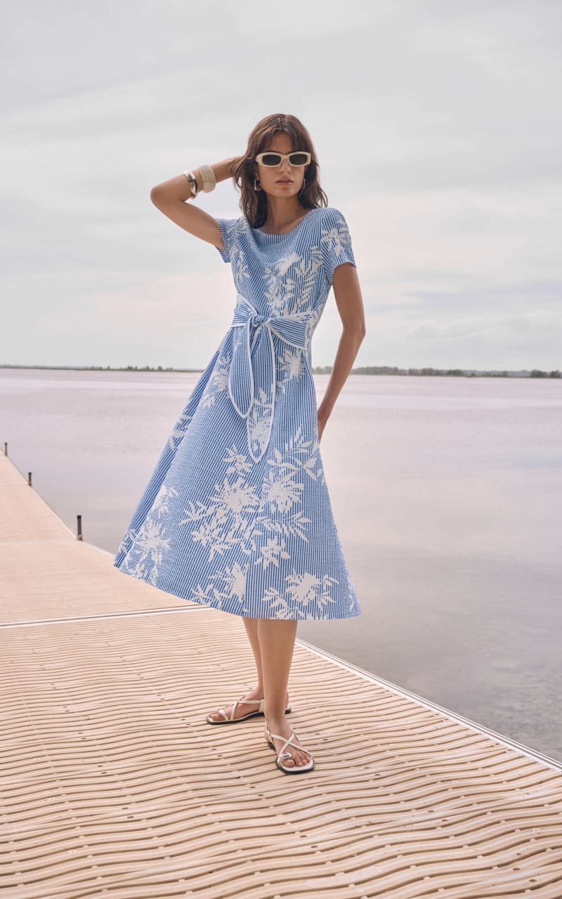 fitted lace wedding dress Joseph Ribkoff- Woven Seersucker Floral Print Fit And Flare