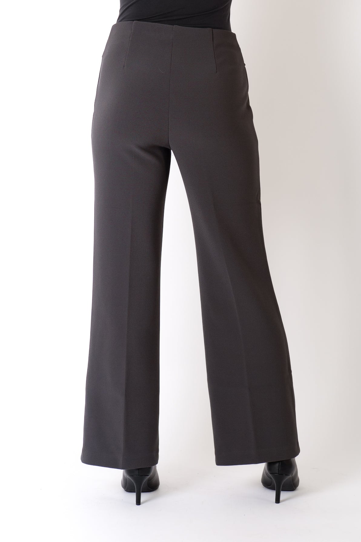 Lisette- Jolie Crepe Wide Leg Pant with Pockets