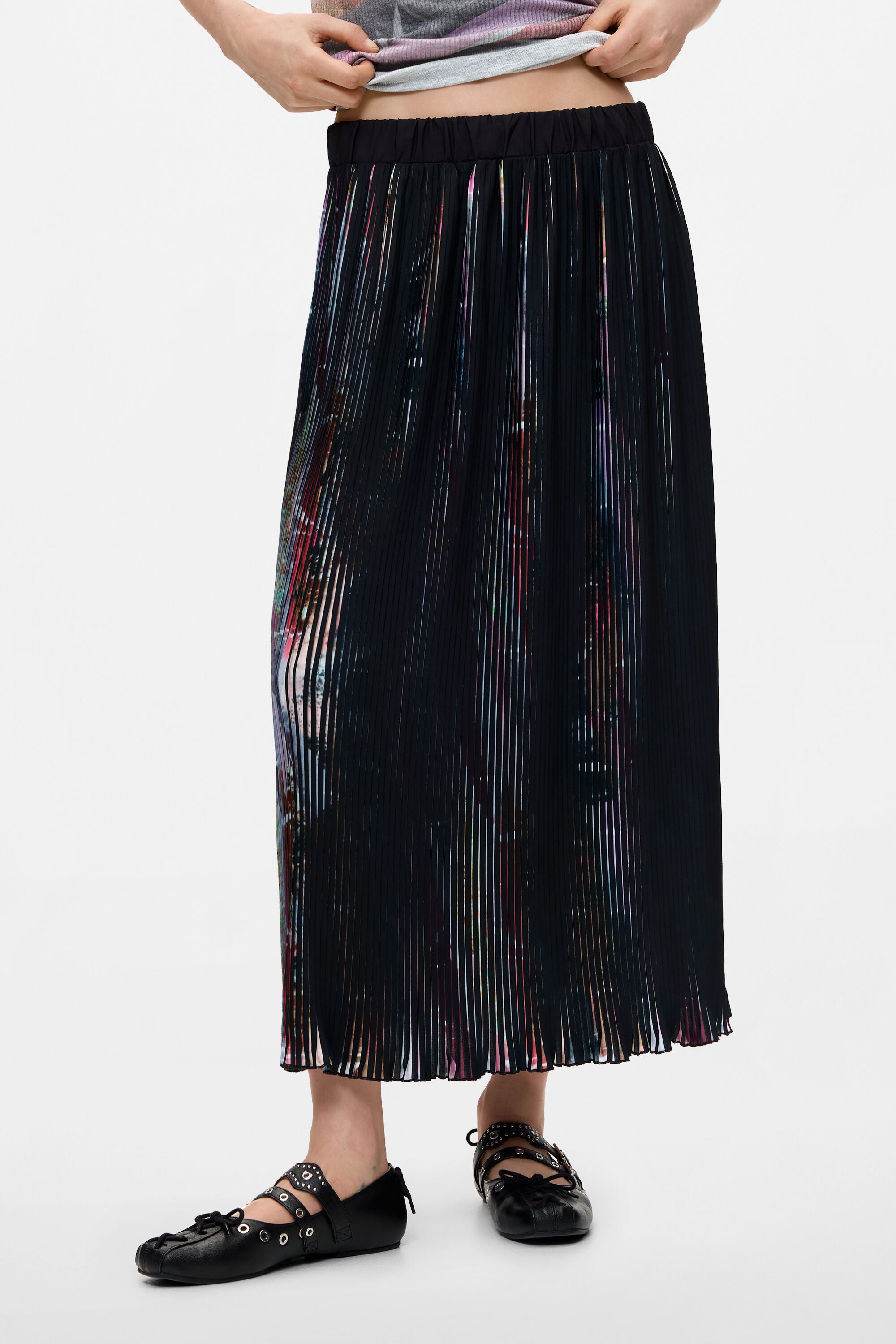 Desigual- Floral Midi Pleated Skirt in Black