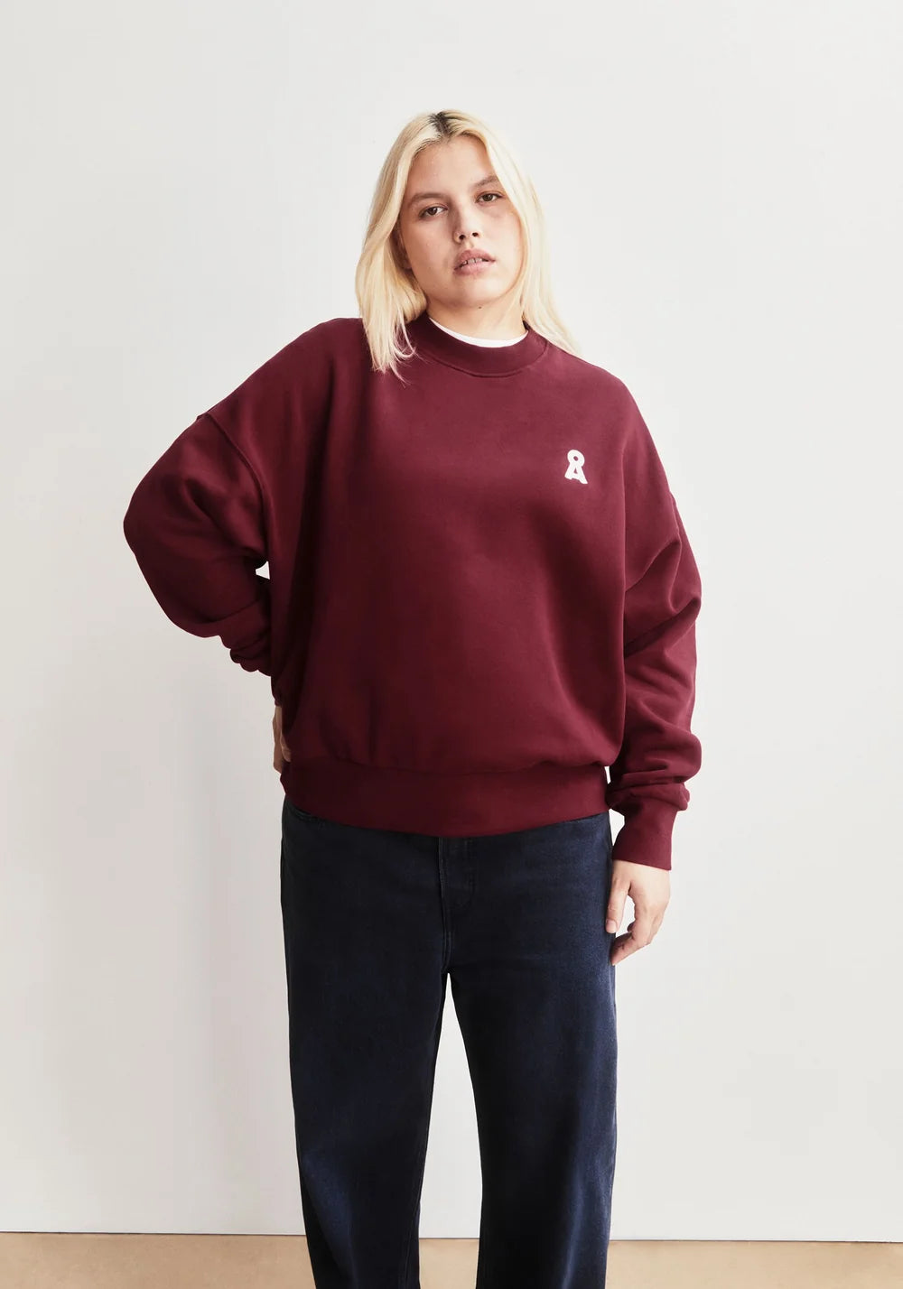 Armed Angels- Iconic Å Alizaa Sweatshirt in Velvet Red