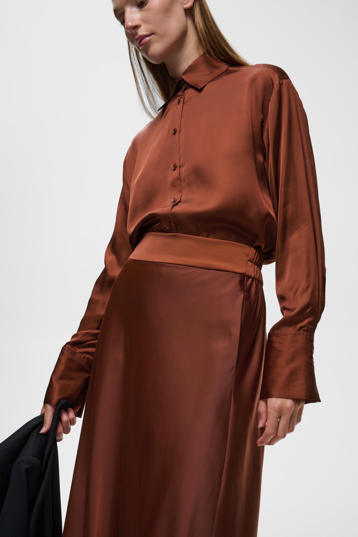 InWear- Zilky Midi Skirt in Brandy Brown