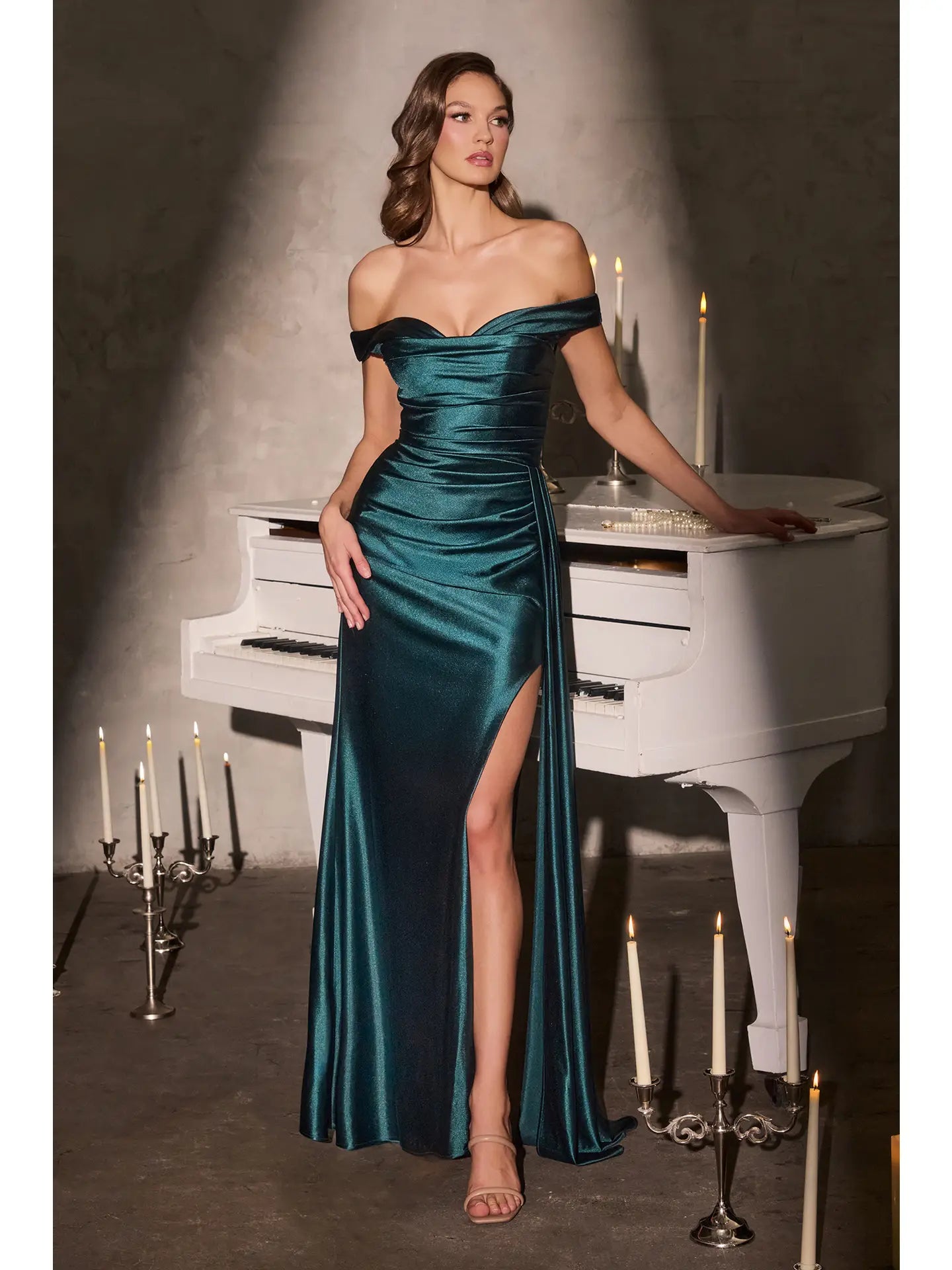 Ladivine - Off The Shoulder Maxi Dress in Peacock