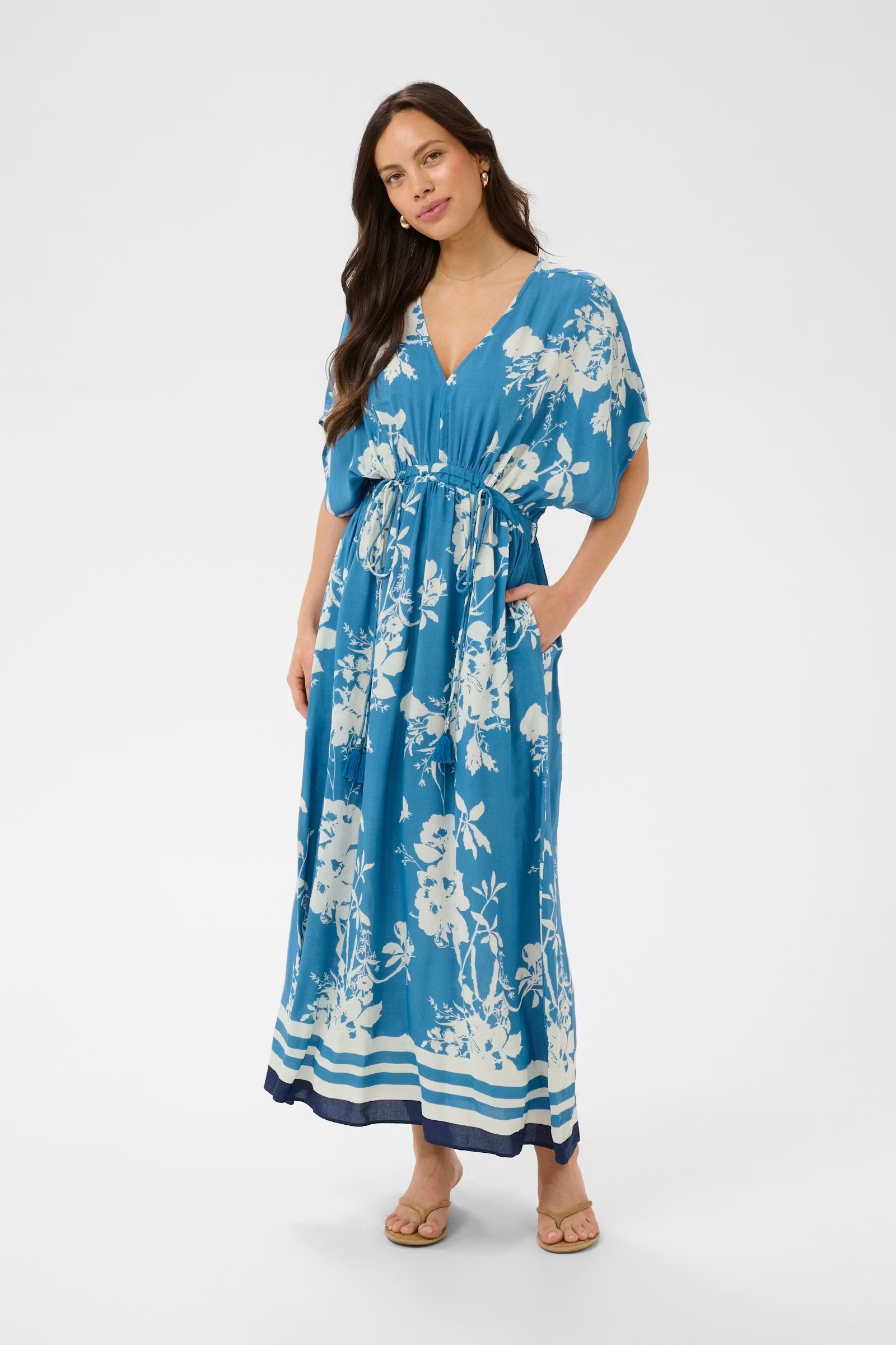 Saint Tropez- Rasheda Dress in Vallarta Blue Flower Bouquet