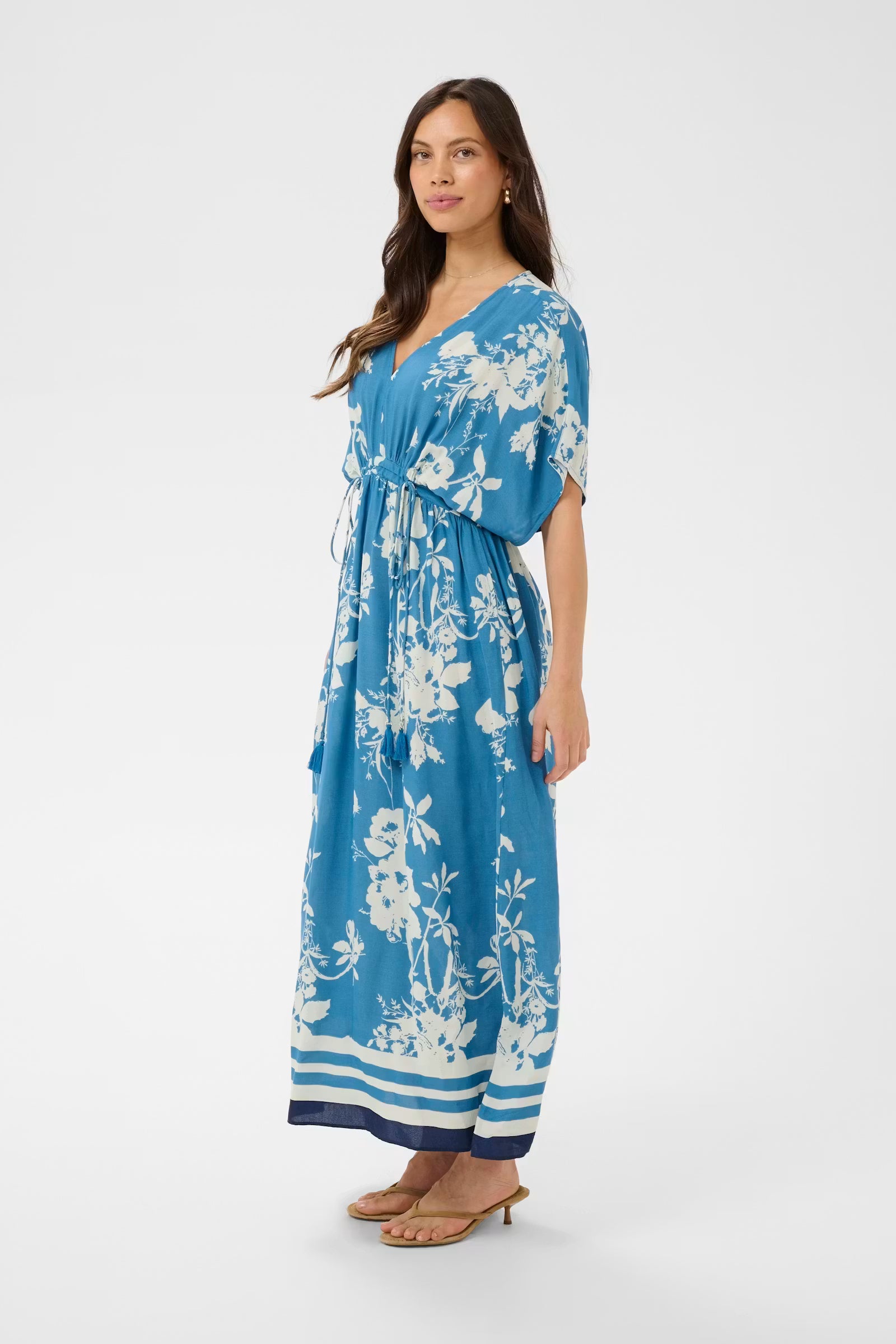 Saint Tropez- Rasheda Dress in Vallarta Blue Flower Bouquet