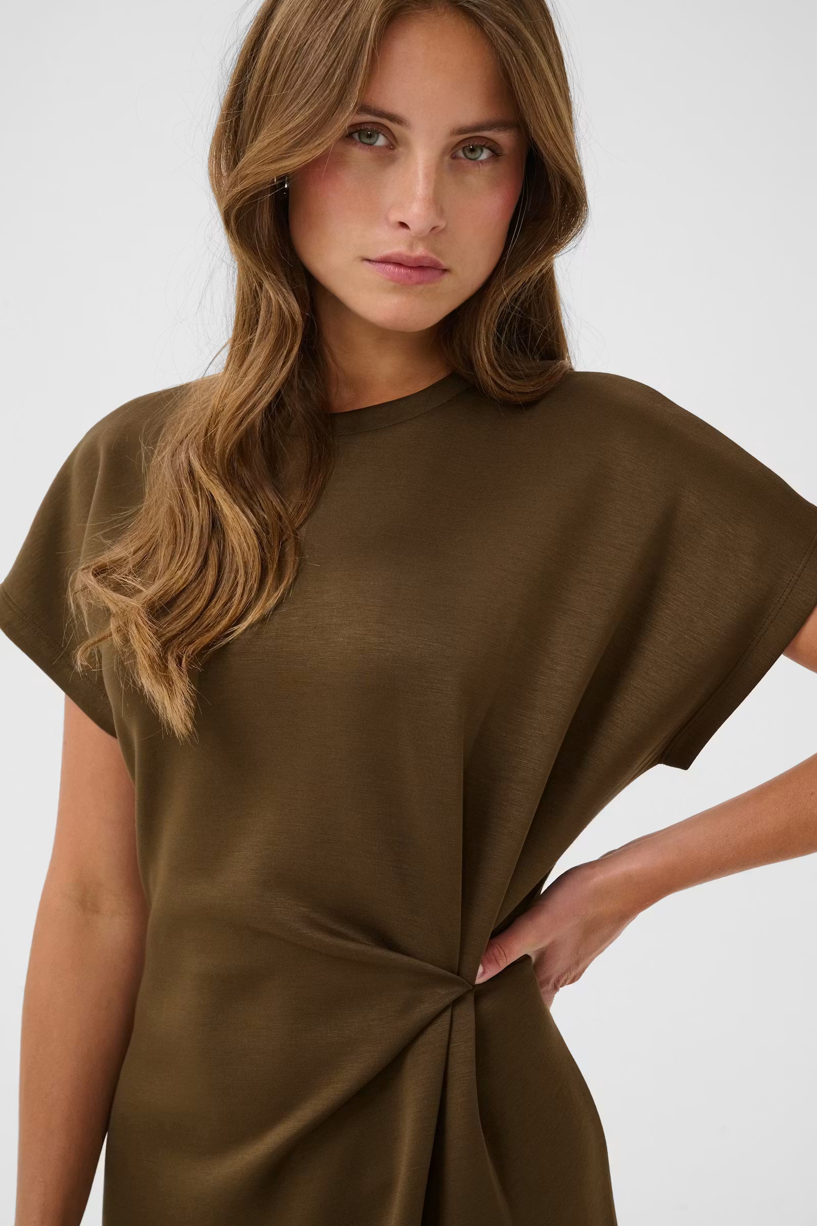 Saint Tropez- Theo Dress in Dark Brown Earth