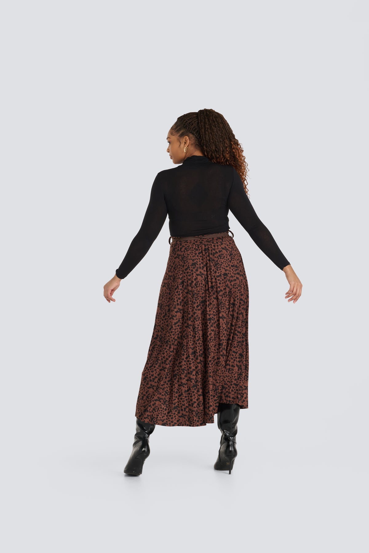 Jessica Laura- Leopard Pleated Skirt in Brown