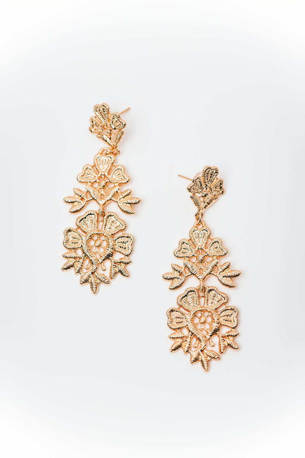 Mashni- Embroidered Floral Earrings