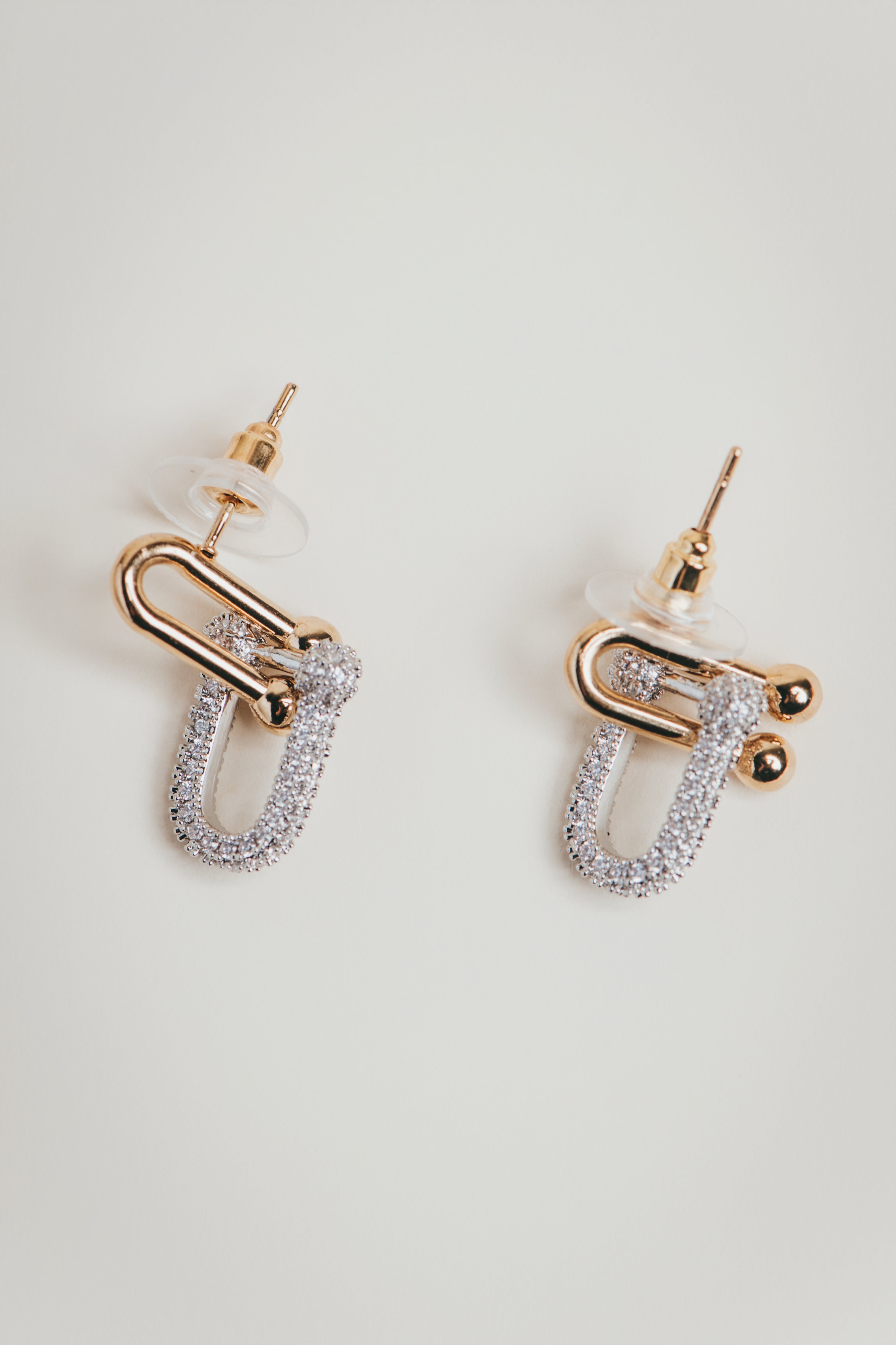 Mashni- Sparkle Paperclip Earrings
