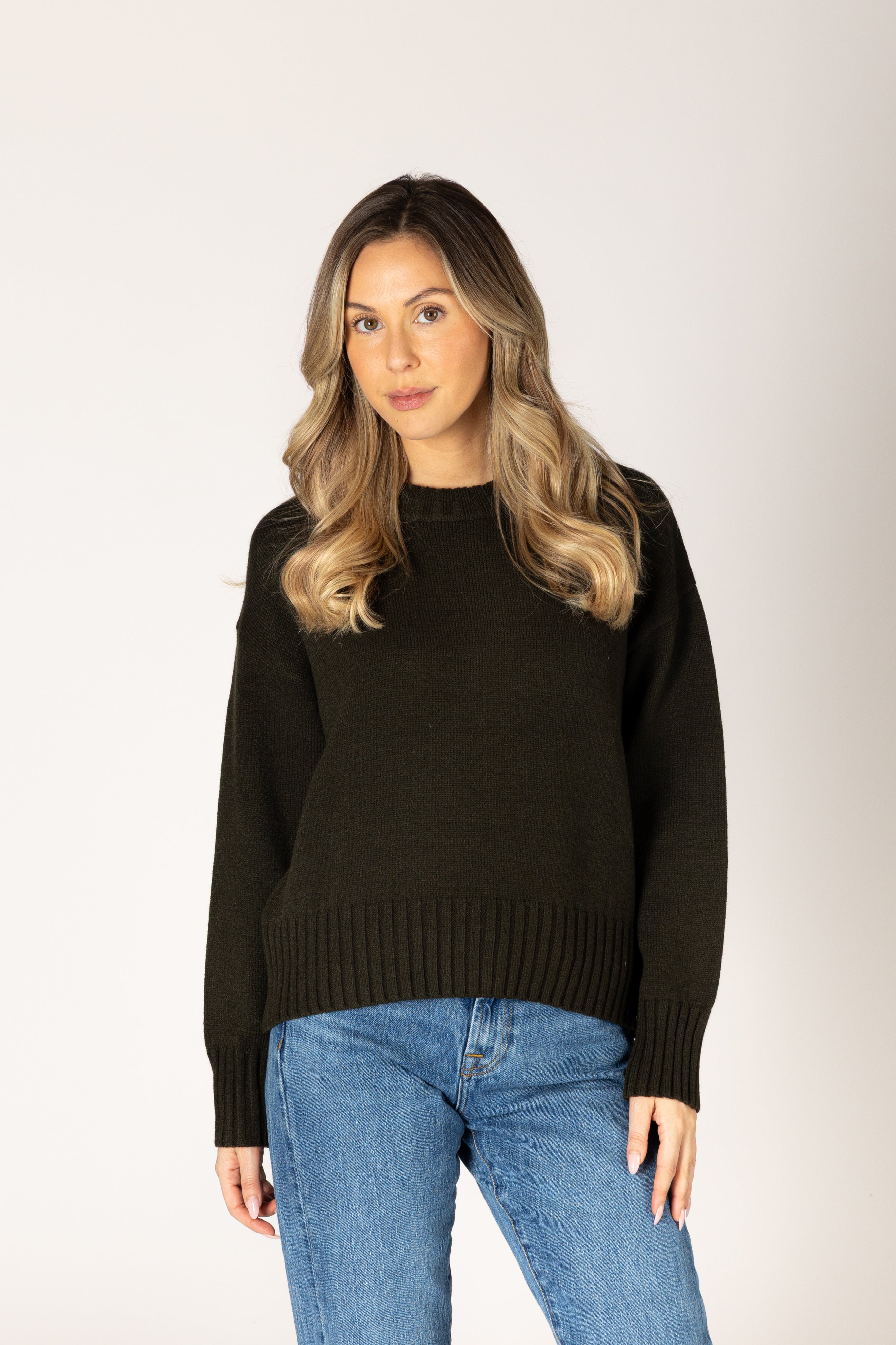 Lyla + Luxe- Becca Essential Crew Sweater in Olive