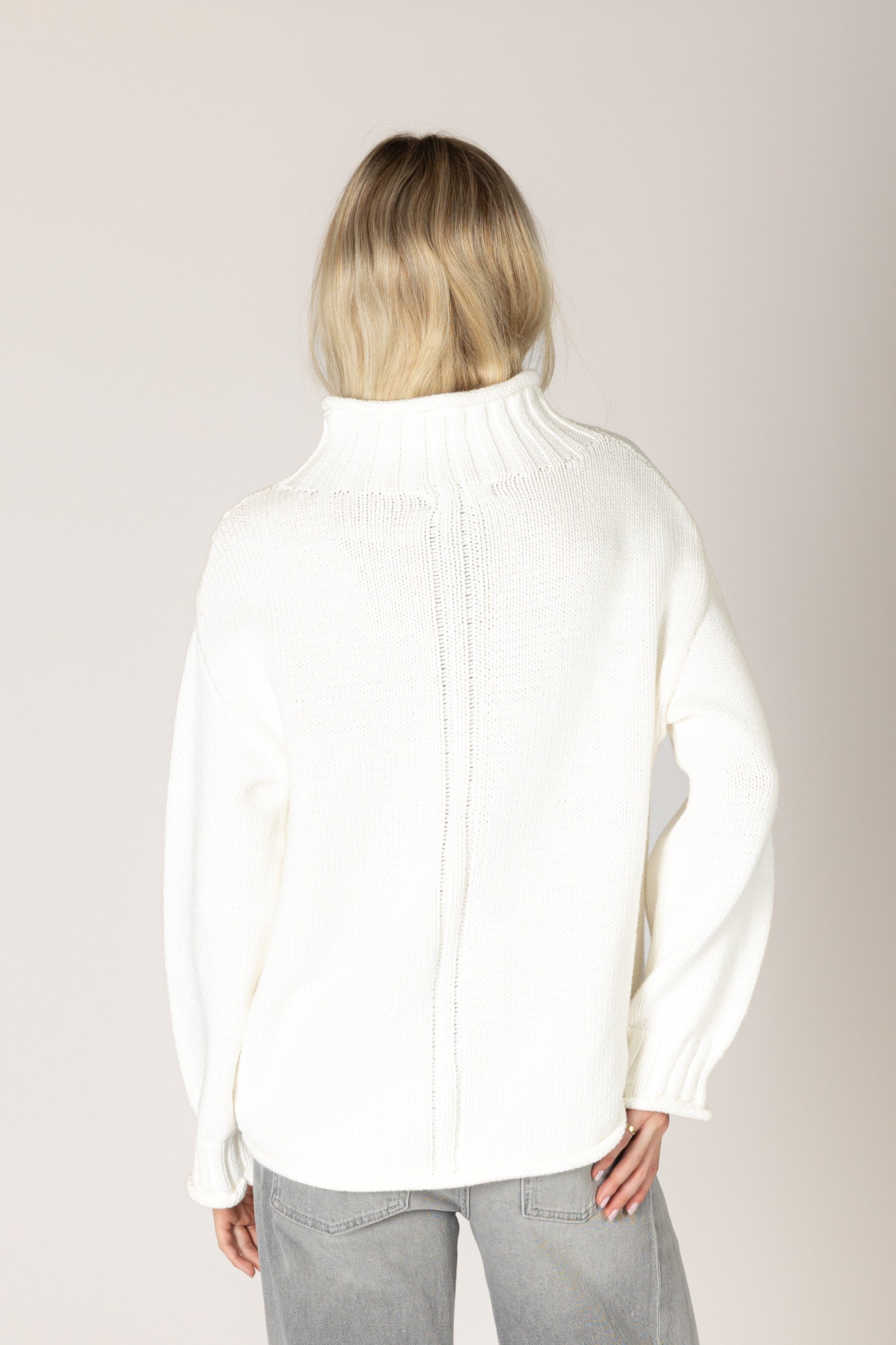 Lyla + Luxe- Dolly Chunky Mock Sweater in Soft White