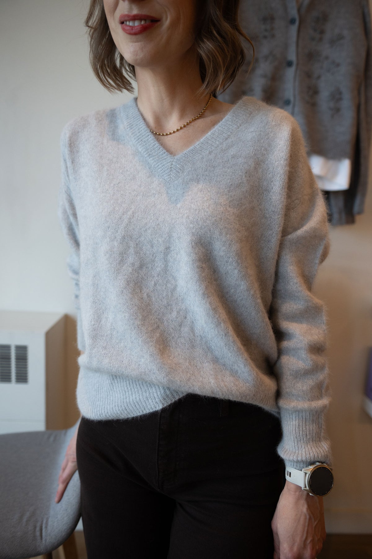 UNIVERSEL- V-Neck Sweater