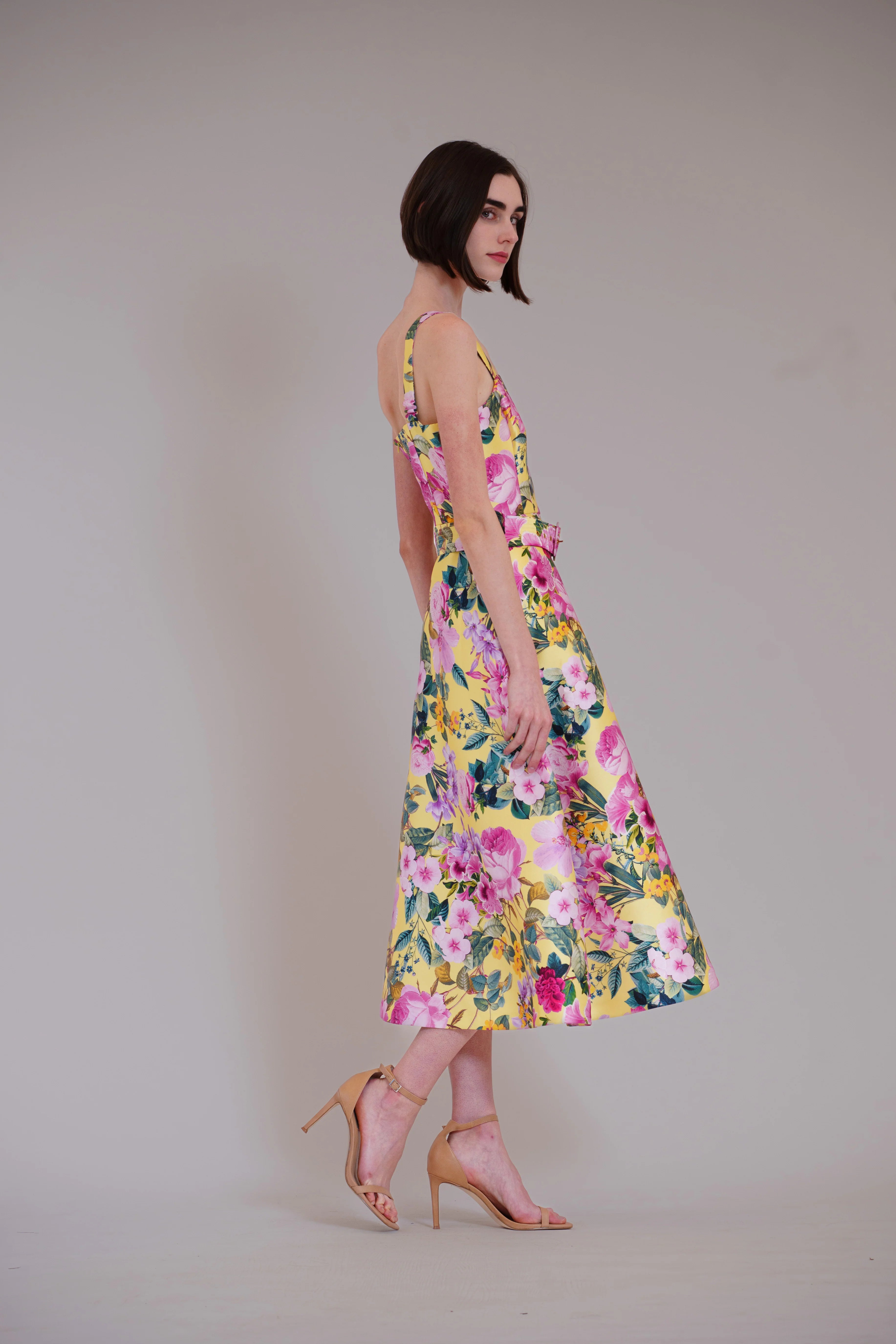 Julia Jordan- Sleeveless Printed Midi Dress in Yellow