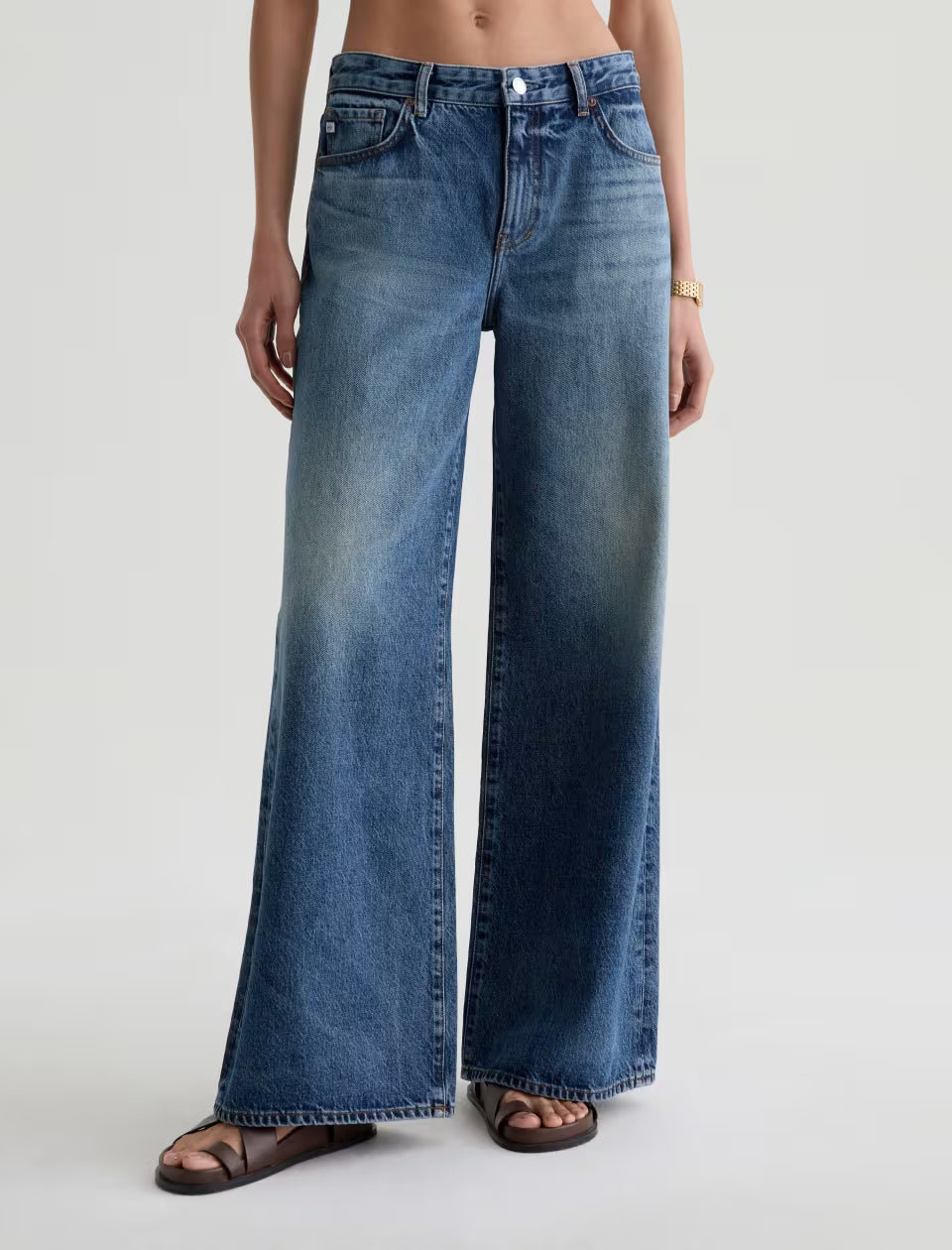 AG Jeans- Saige Mid Rise Wide Leg in Nostalgia