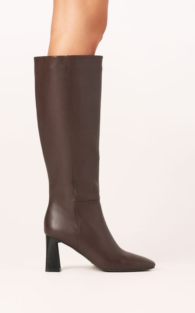Billini- Blythe Boot in Chocolate Stack - footwear
