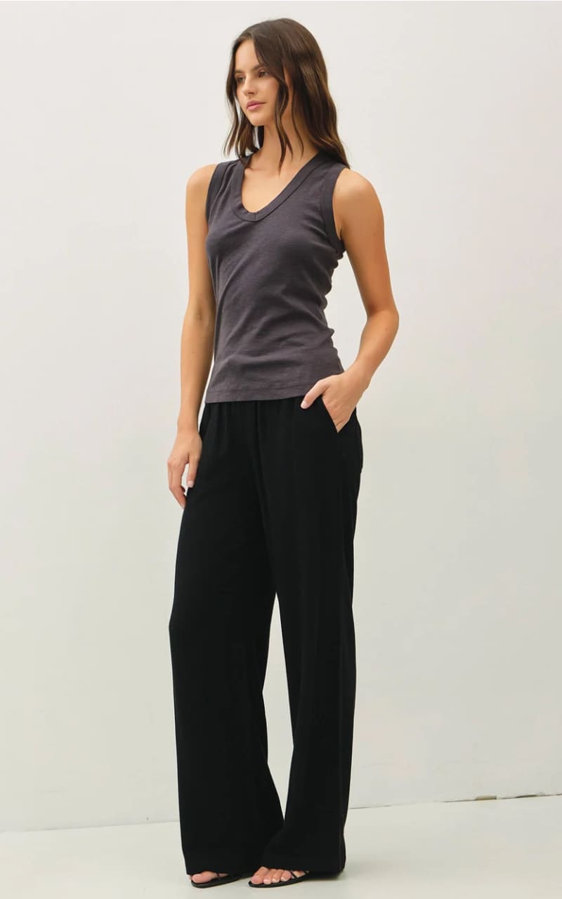 Be Cool - Cooper Basic V-Neck Tank in Charcoal - T-SHIRT &