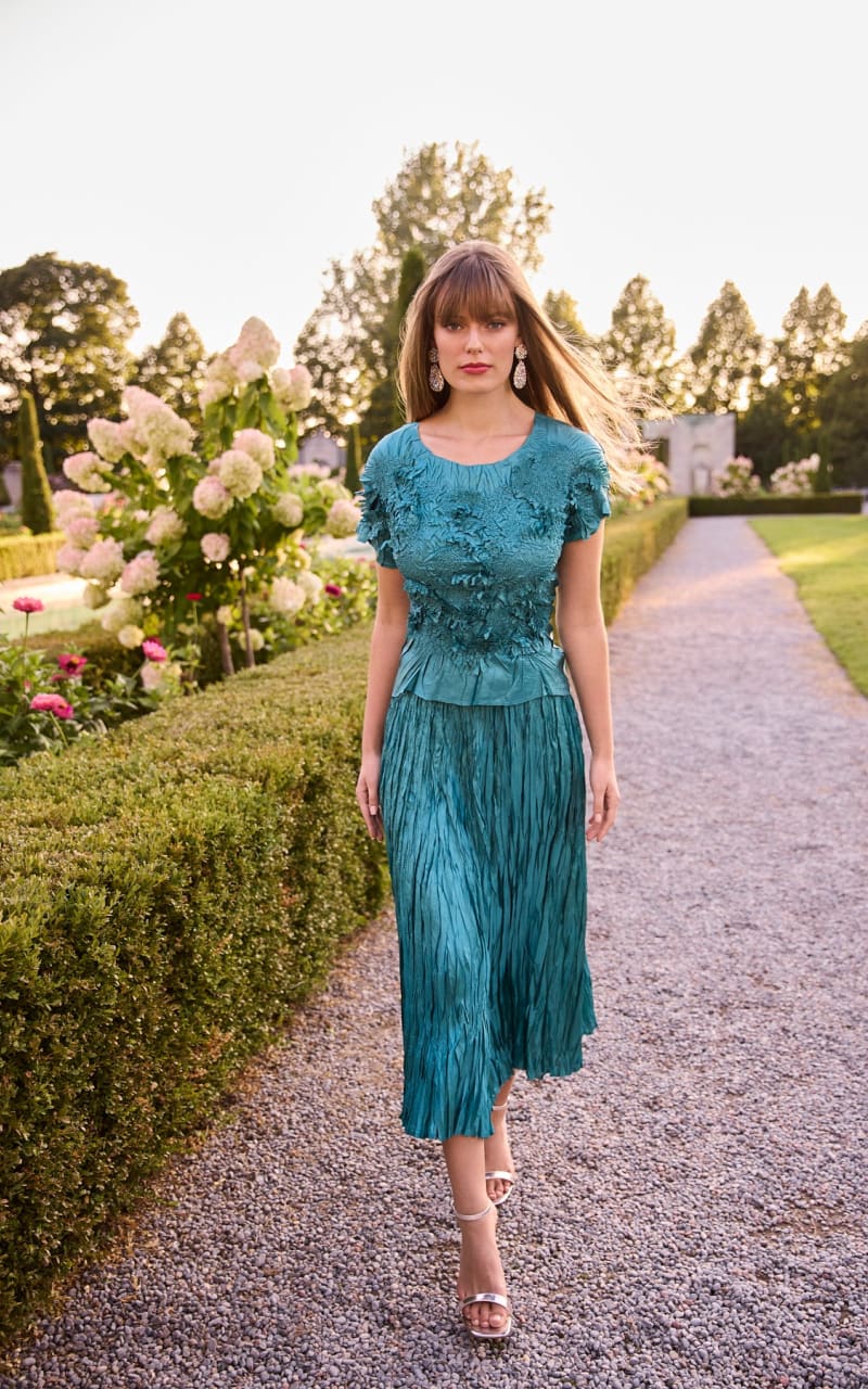 Frank Lyman- Midi Skirt and Blouse Set in Green - DRESS