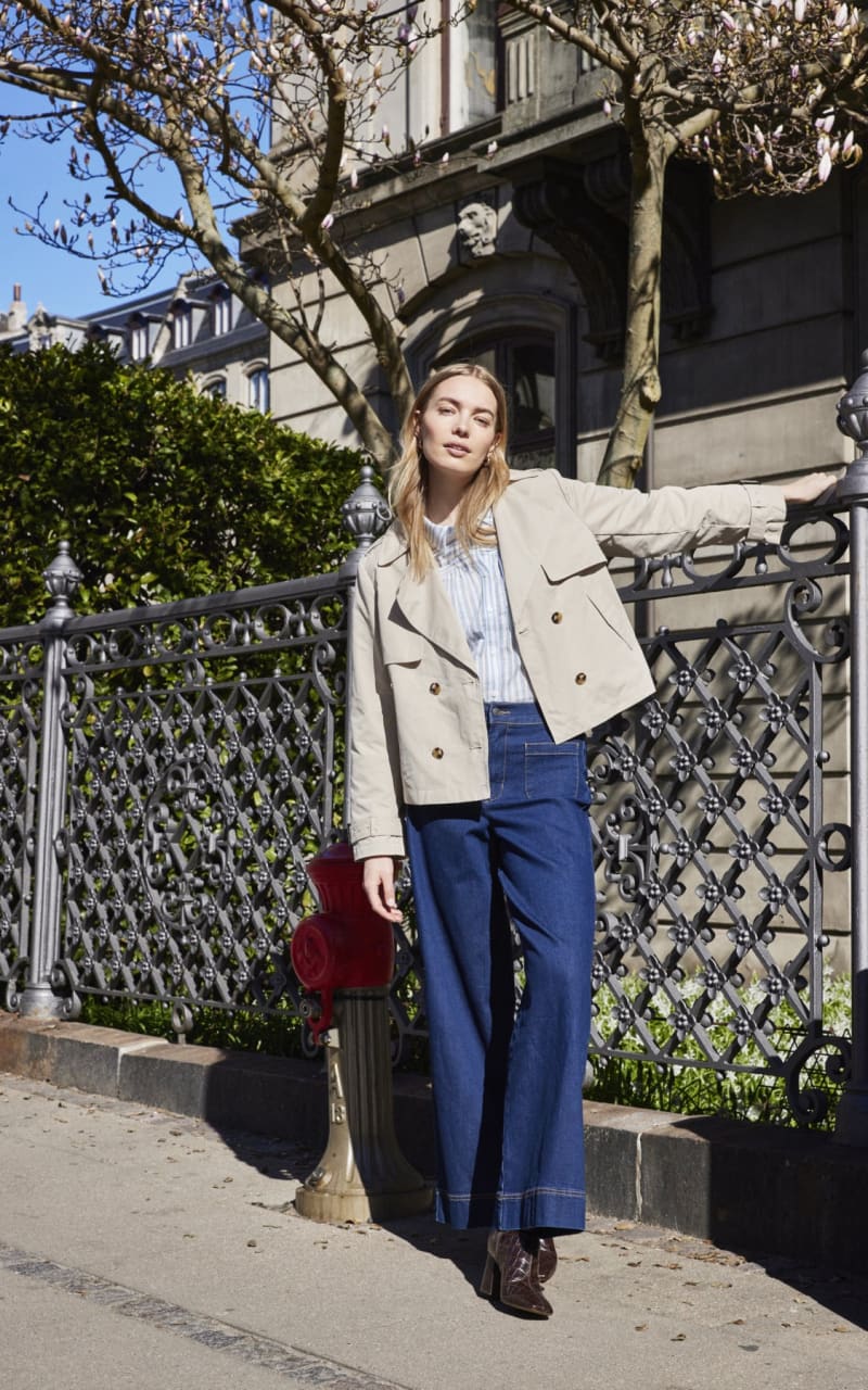 Fransa- Tara Cropped Trench in Oxford Tan - Outerwear