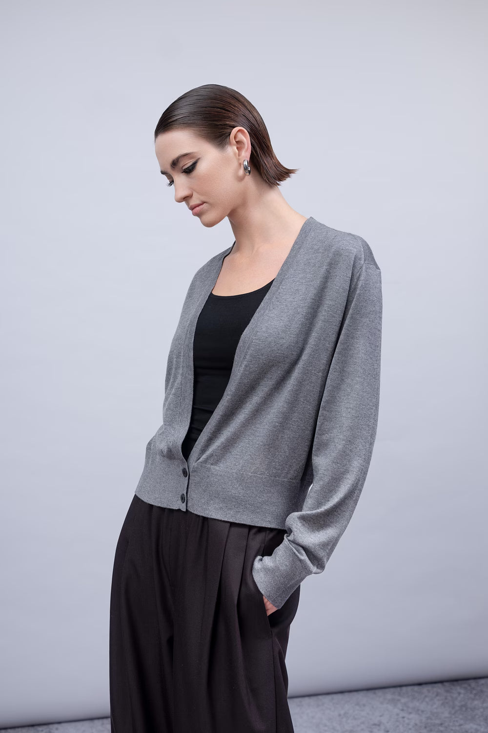 HAAKŌ- Cardigan in Silver