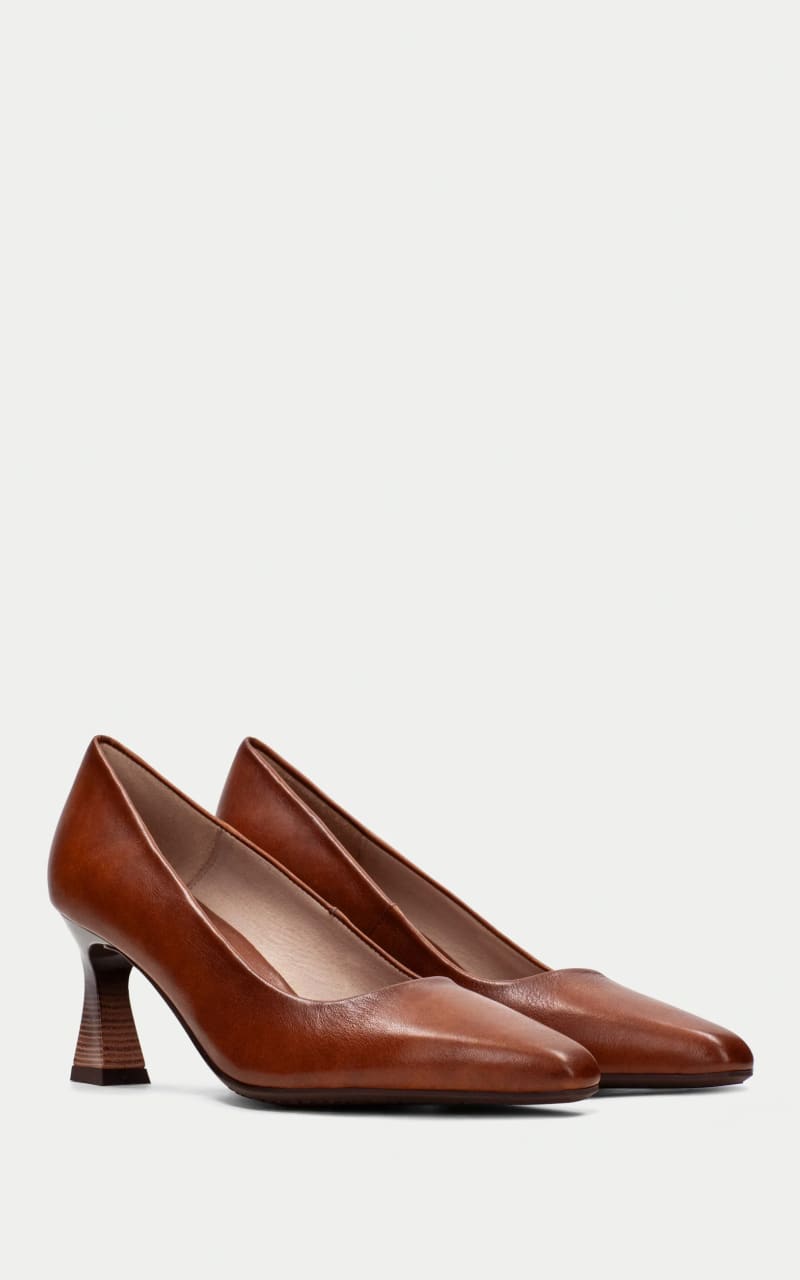 Hispanitas- Dalia Pump in Soho Cuero - footwear