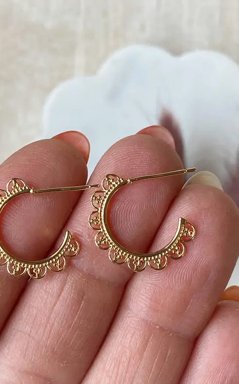 Agaveh- Lace Hoops