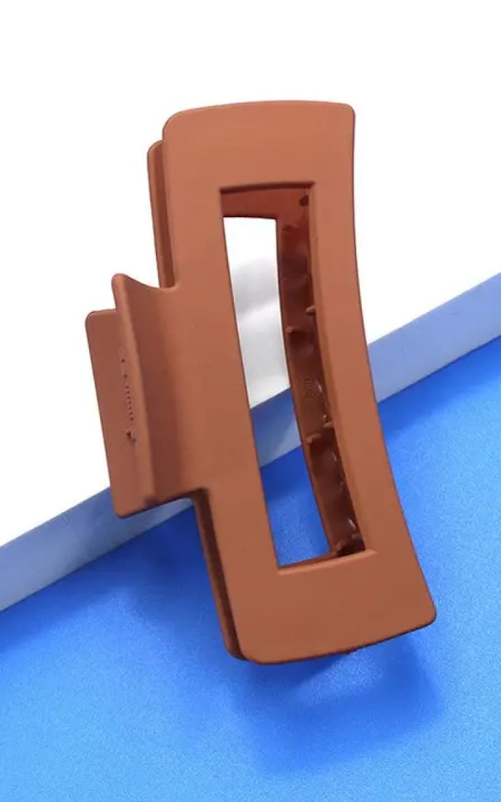 JOSSLYN- Large Classic Matte Hair Claw Clips 4.25inch