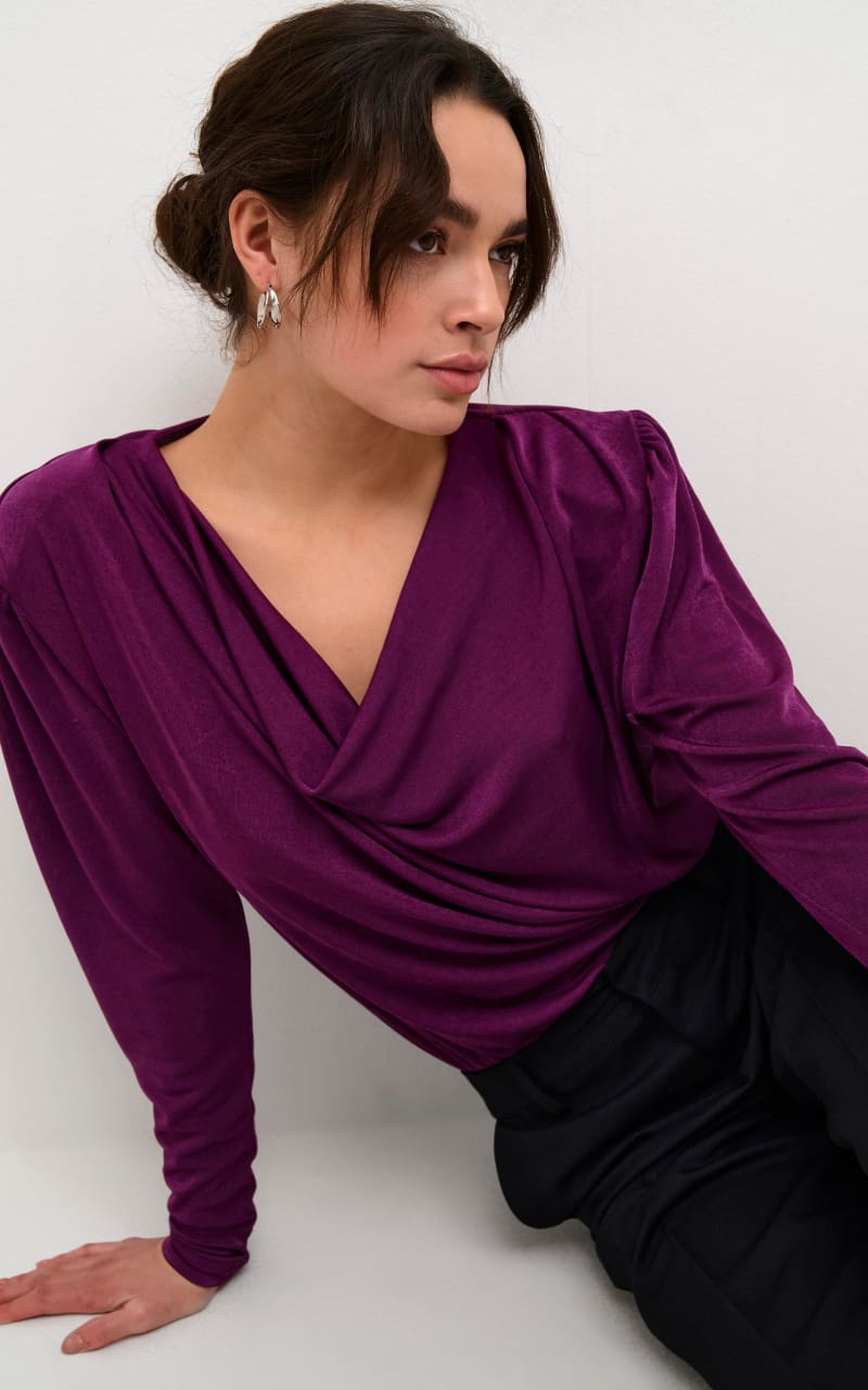 Kaffe- Gina Velour Blouse