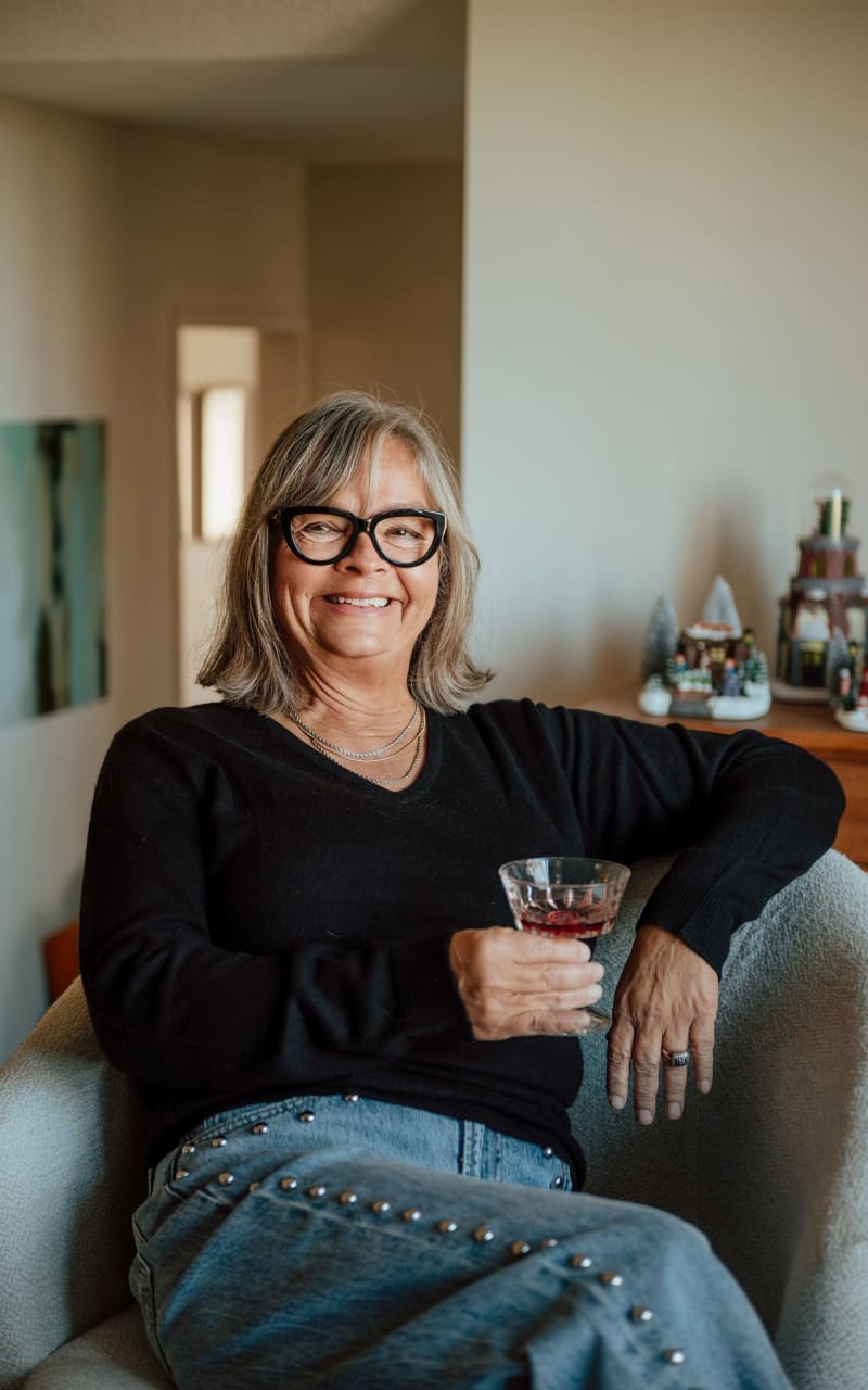 We The Label- Vneck Cashmere Sweater - SWEATER & SWEATSHIRT