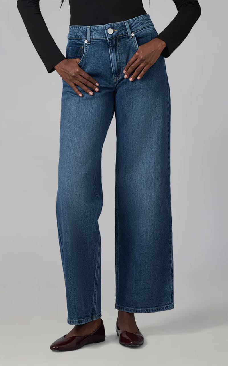 Lola Jeans Miro Mid Rise Comfort Straight in Film Noir denim