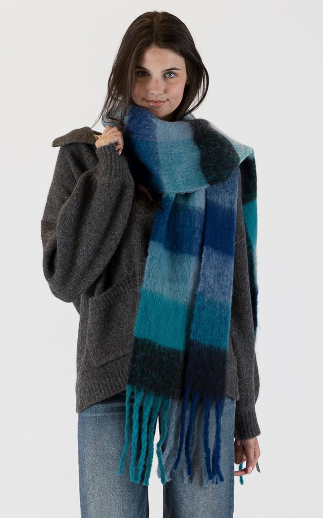Lyla + Luxe - Checkered Scarf - TURQUOISE- COBALT