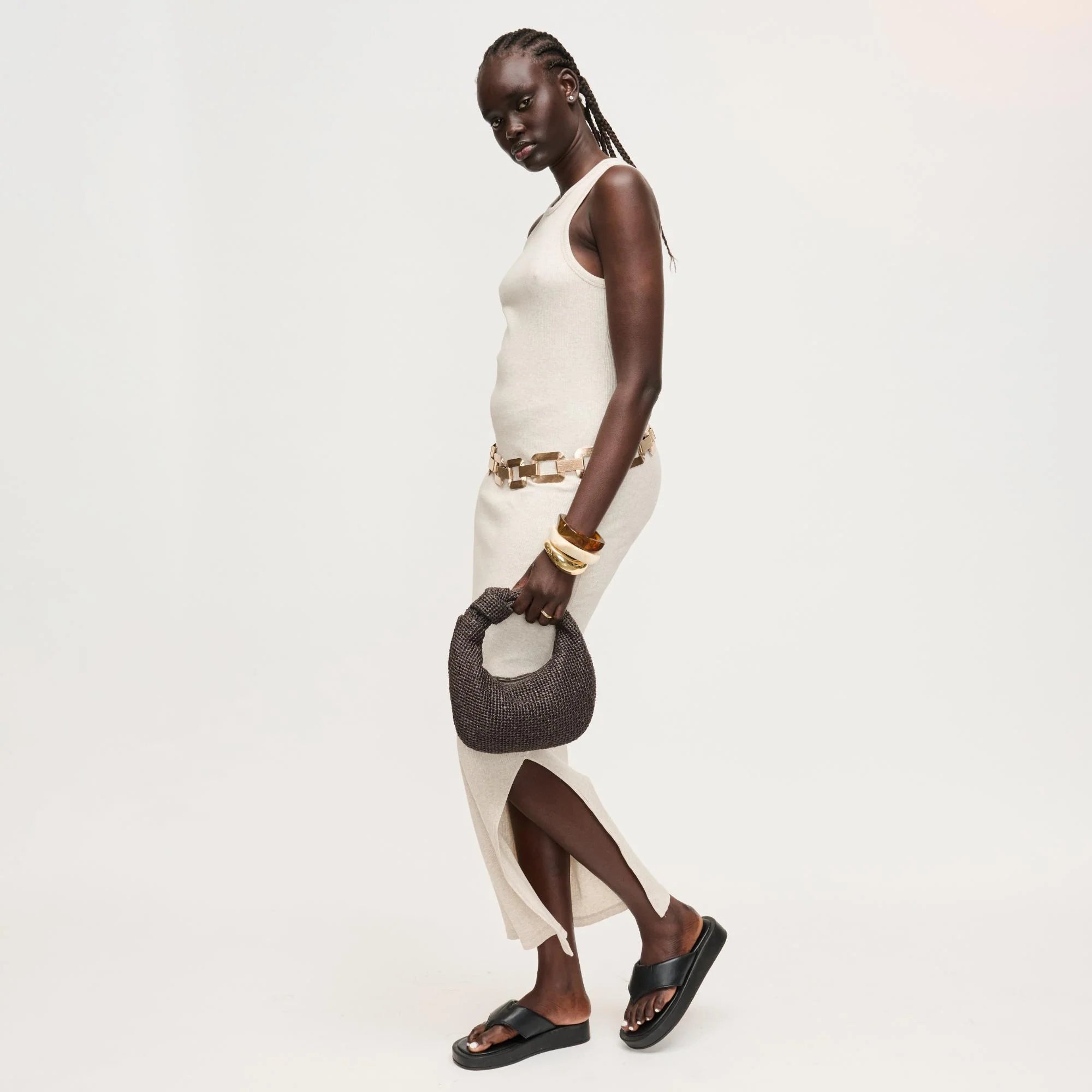 Urban Expressions- Tracy Straw Love Knot Clutch in Chocolate
