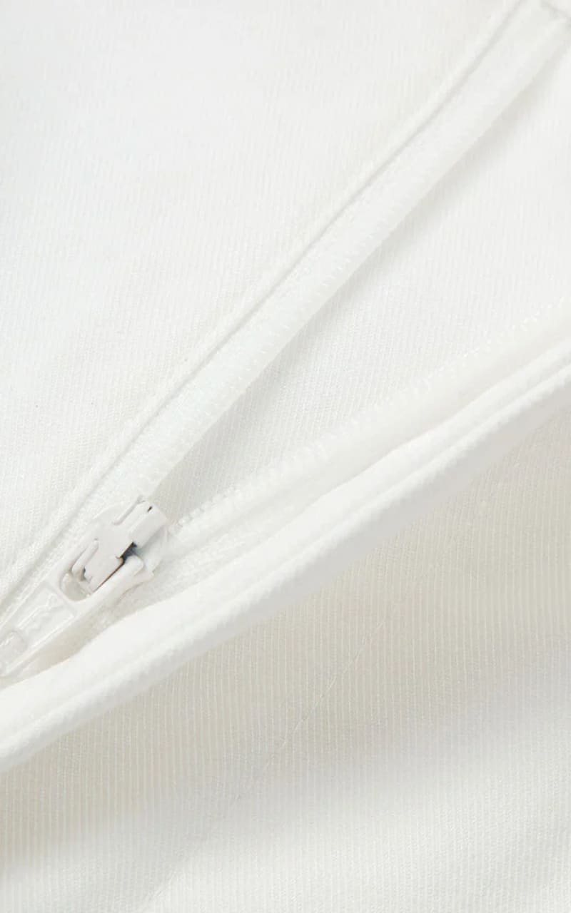 MEILLEUR MOMENT- A-Line Shorts in White - & Skorts