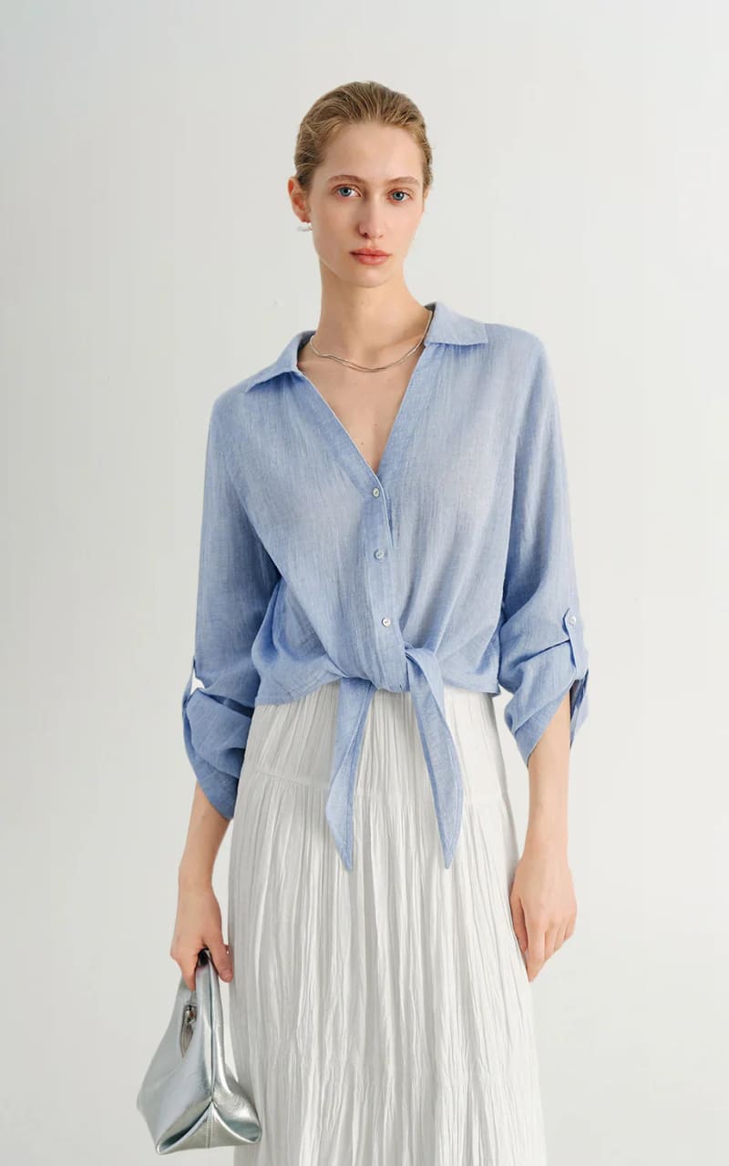 MEILLEUR MOMENT- V Collar Shirt with Tie Detail in Blue