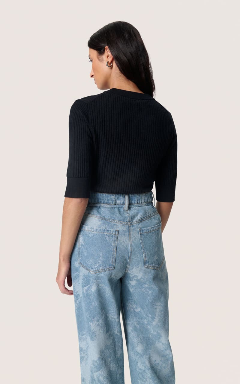 Soaked In Luxury- Spina Tee - Blouses & Tops