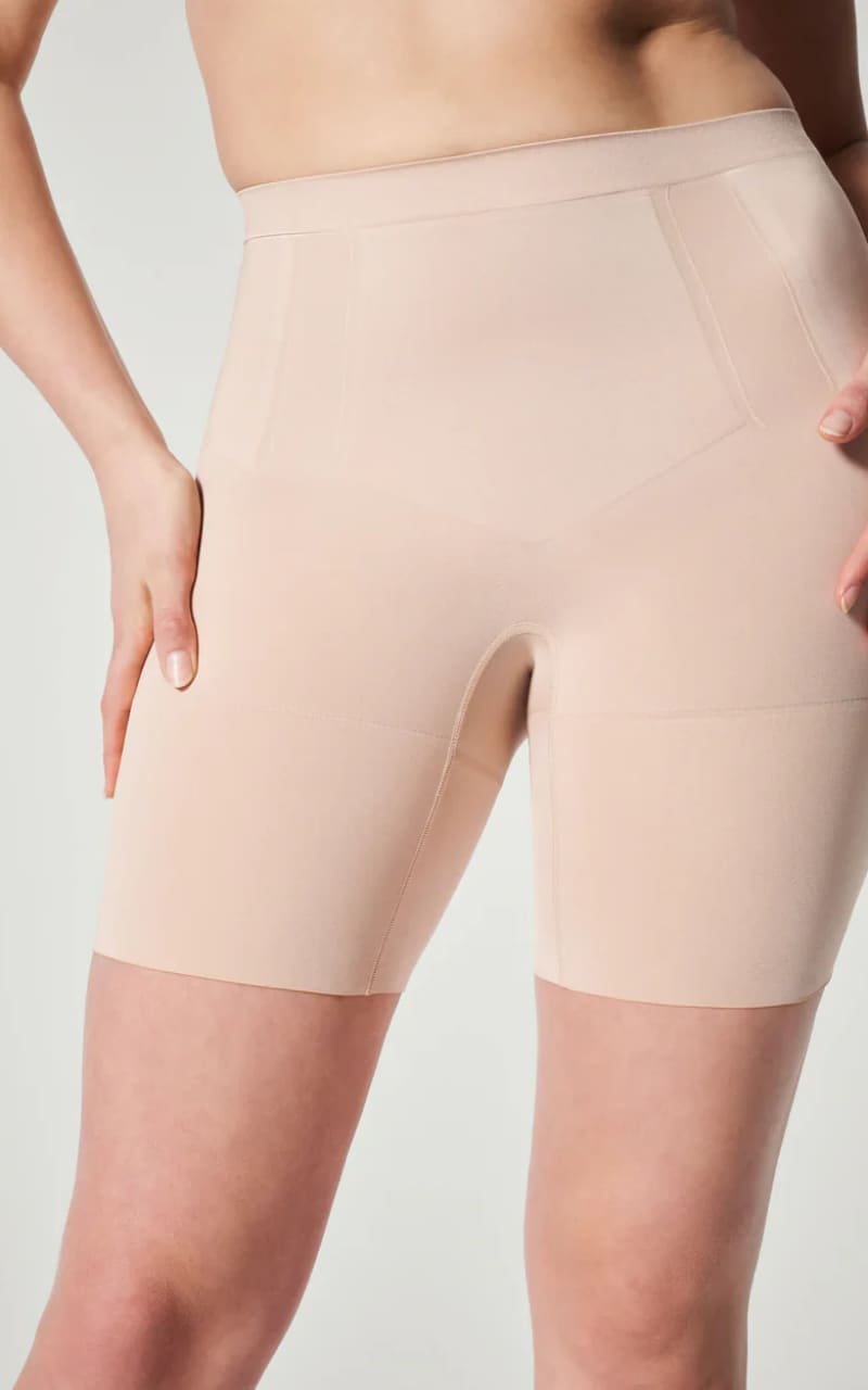 Spanx - OnCore Sculpting Mid-Thigh Short - Shapewear