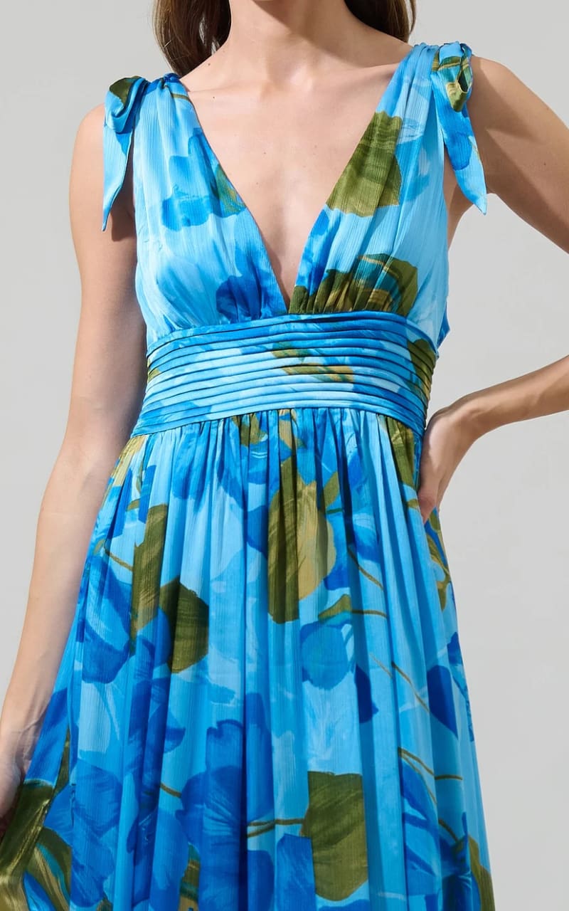 Sugarlips- Neiva Floral Descanso Pleated Maxi Dress in Blue