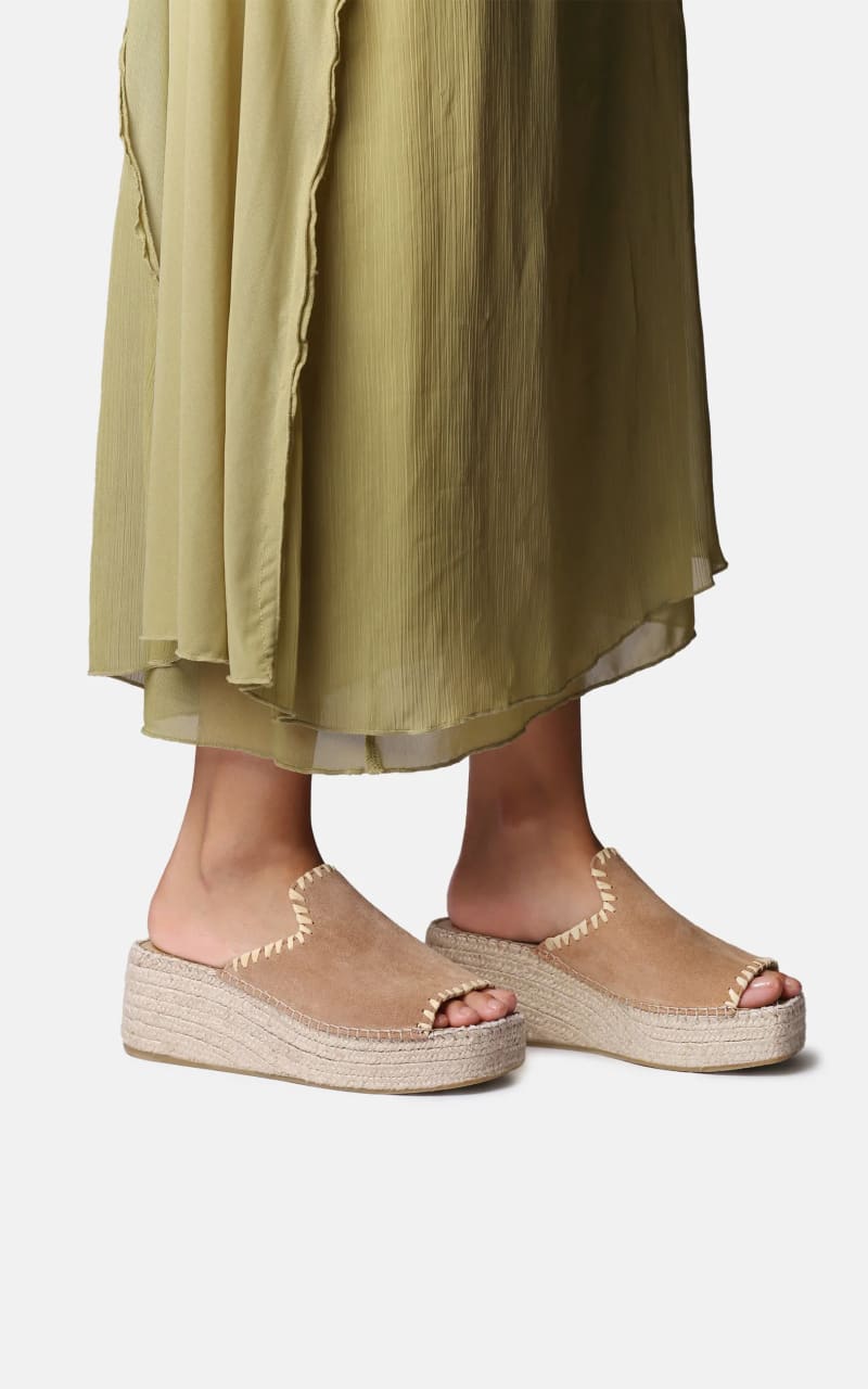 Toni Pons- Ilenia Split Wedge Sandal in Camel - footwear