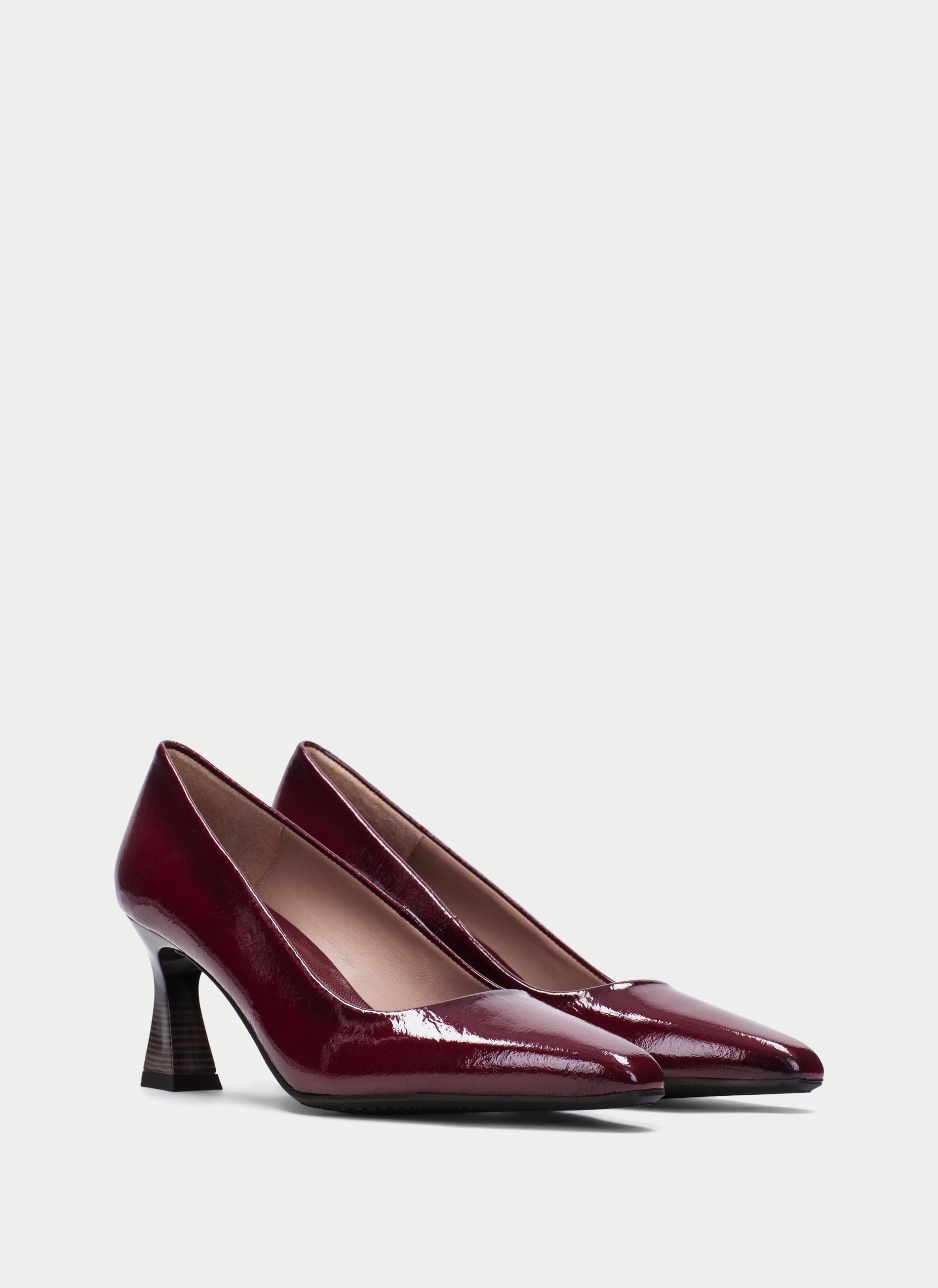 Hispanitas- Dalia Pump in Rock Wine