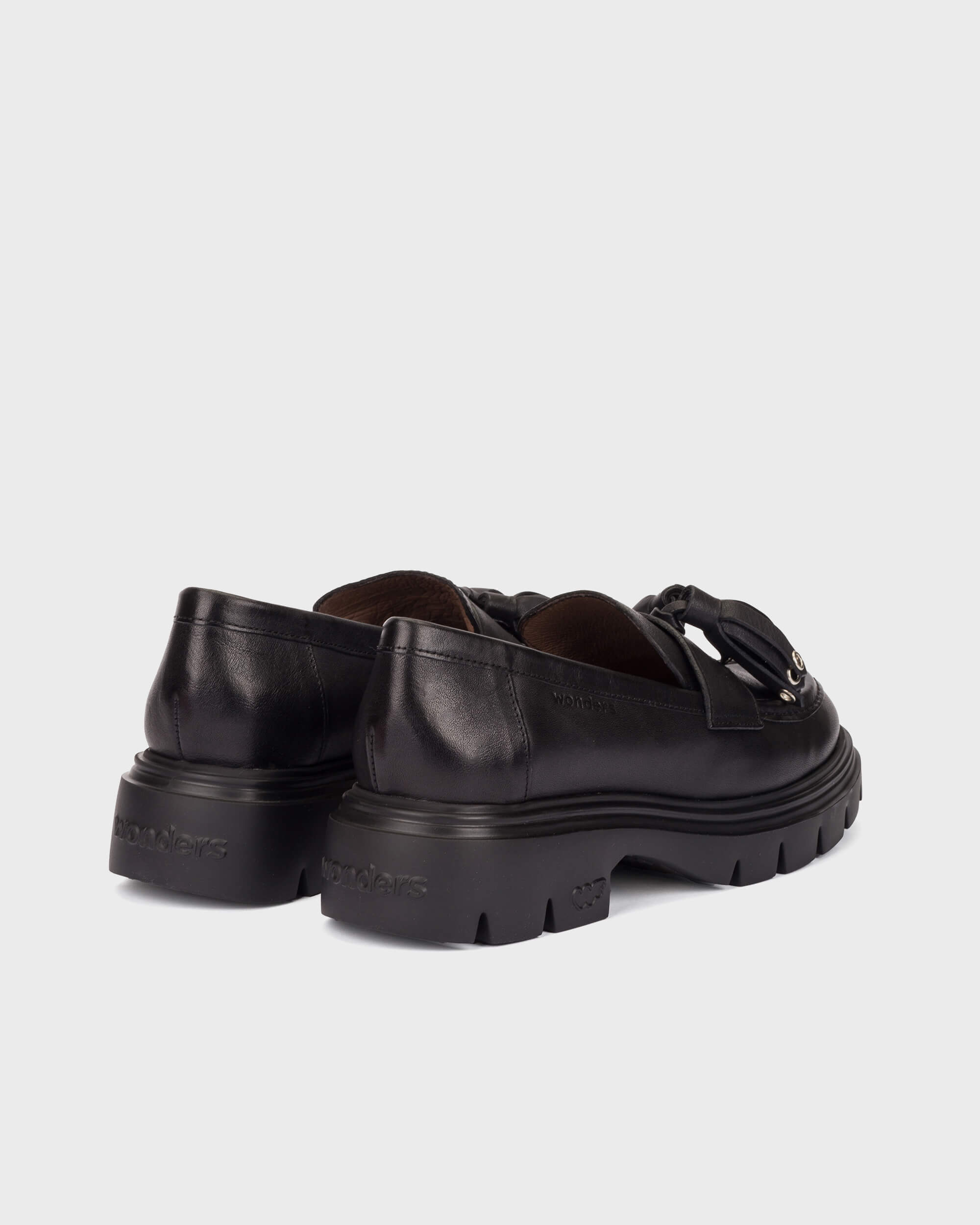 Wonders- Leather Tassel Loafer in Bulut Negro