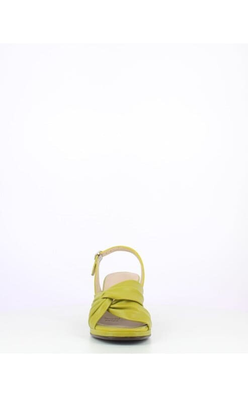 Wonders- Chunky Heel Sandal in Sauvage Apple - footwear