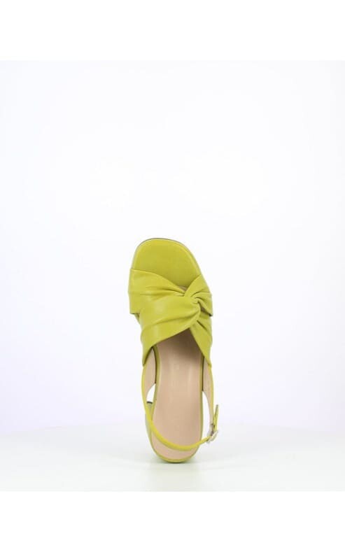 Wonders- Chunky Heel Sandal in Sauvage Apple - footwear