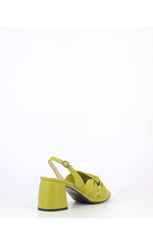 Wonders- Chunky Heel Sandal in Sauvage Apple - footwear