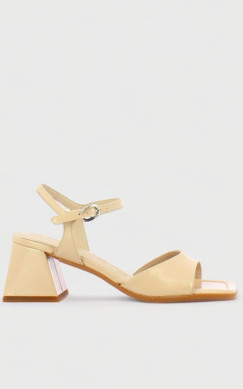 Wonders - Iseo Chunky Heel Sandal - footwear