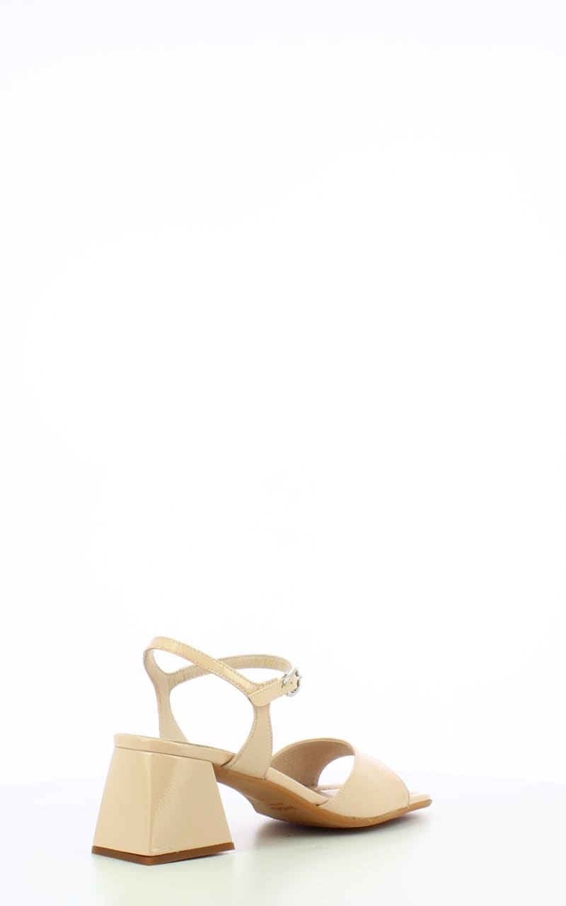 Wonders - Iseo Chunky Heel Sandal - footwear