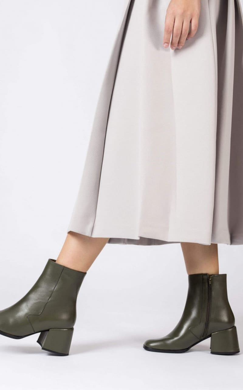 Wonders- Rodolfo Ankle Boots in Green - footwear