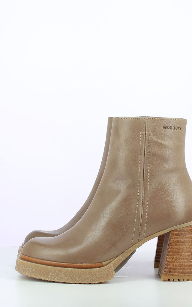 Wonders- Verona Boot in Taupe - footwear