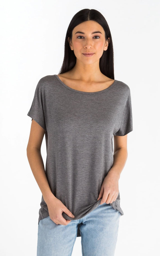 The Roster - Worthy & Strong Scoop Neck Tee in Pebble Grey -