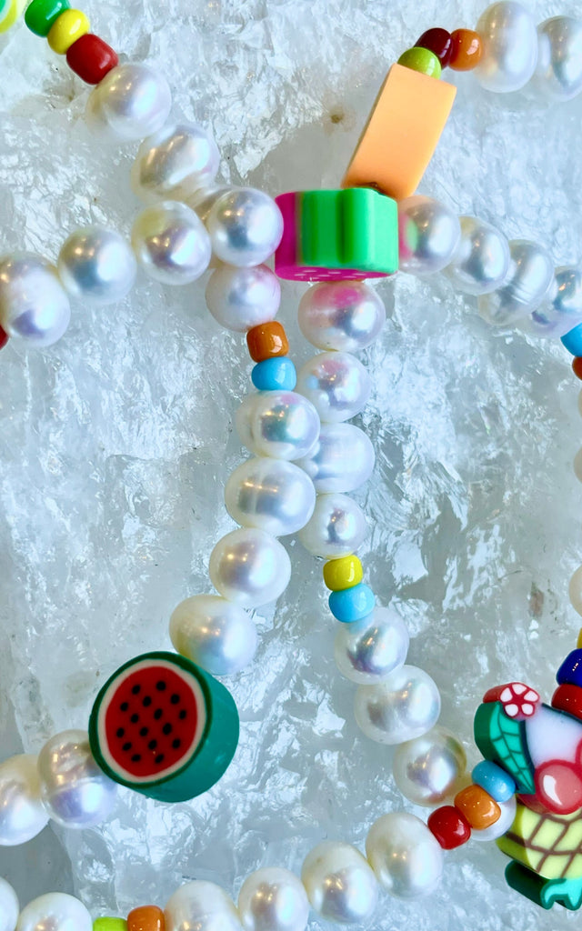 Twisted Baubles - Natural Pearls Fruit Loop Bracelet - 