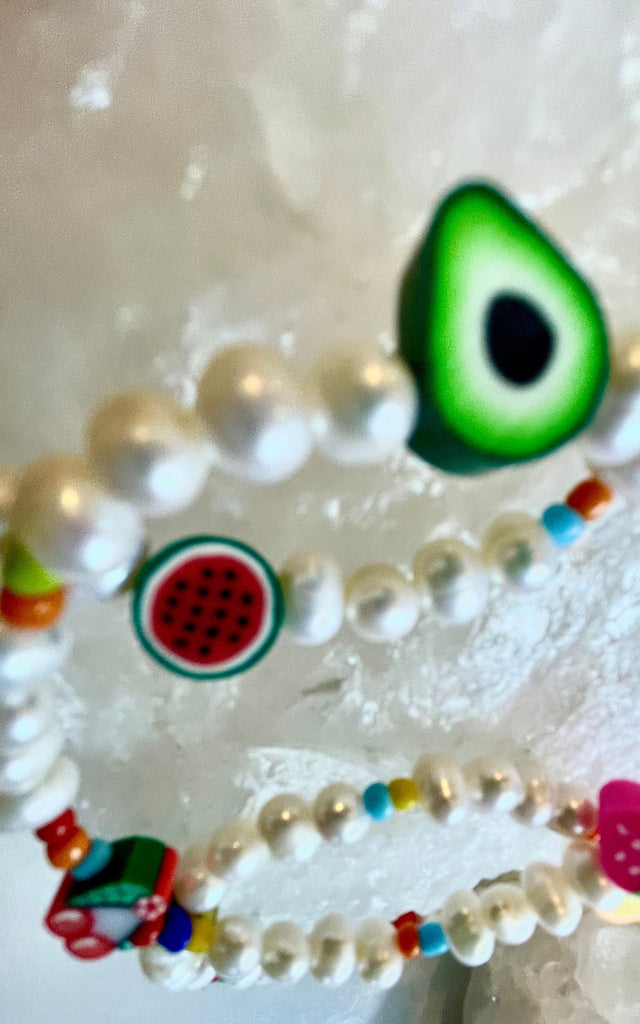 Twisted Baubles - Natural Pearls Fruit Loop Bracelet - 
